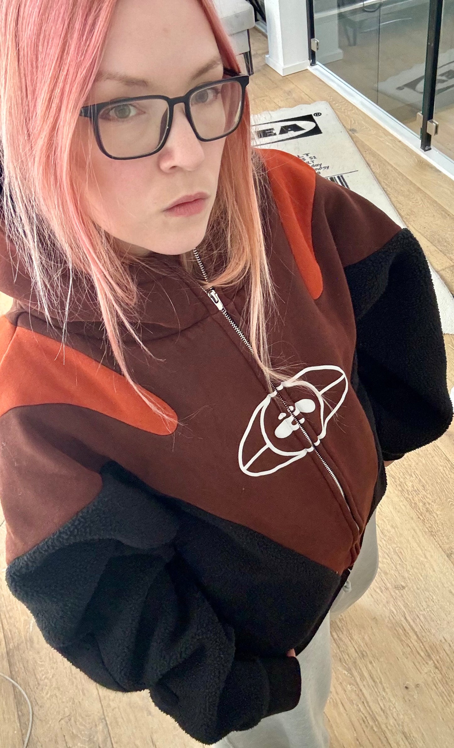 1 BROWN JERSEY / FLEECE HOODIE